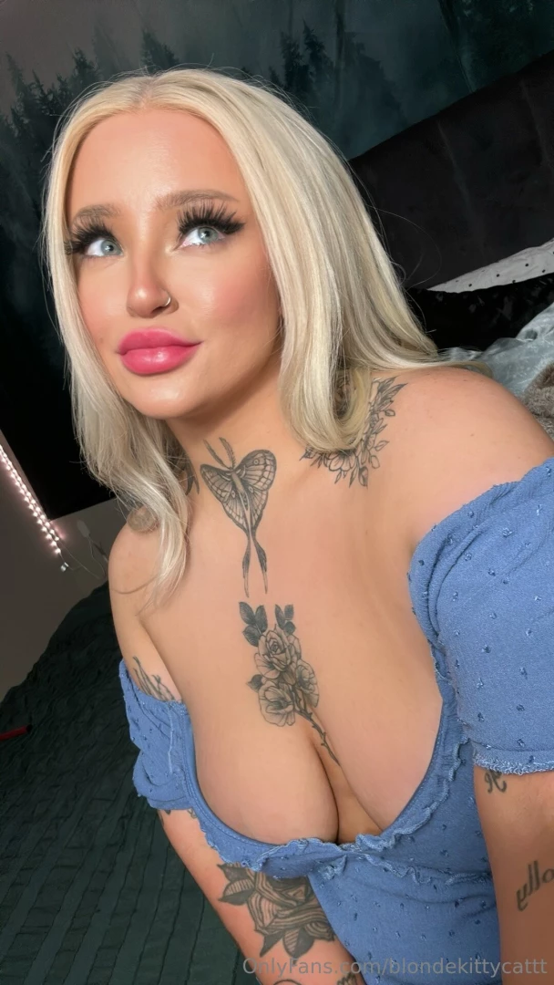 Thoughts running wild in this cozy space want to get wild with me 