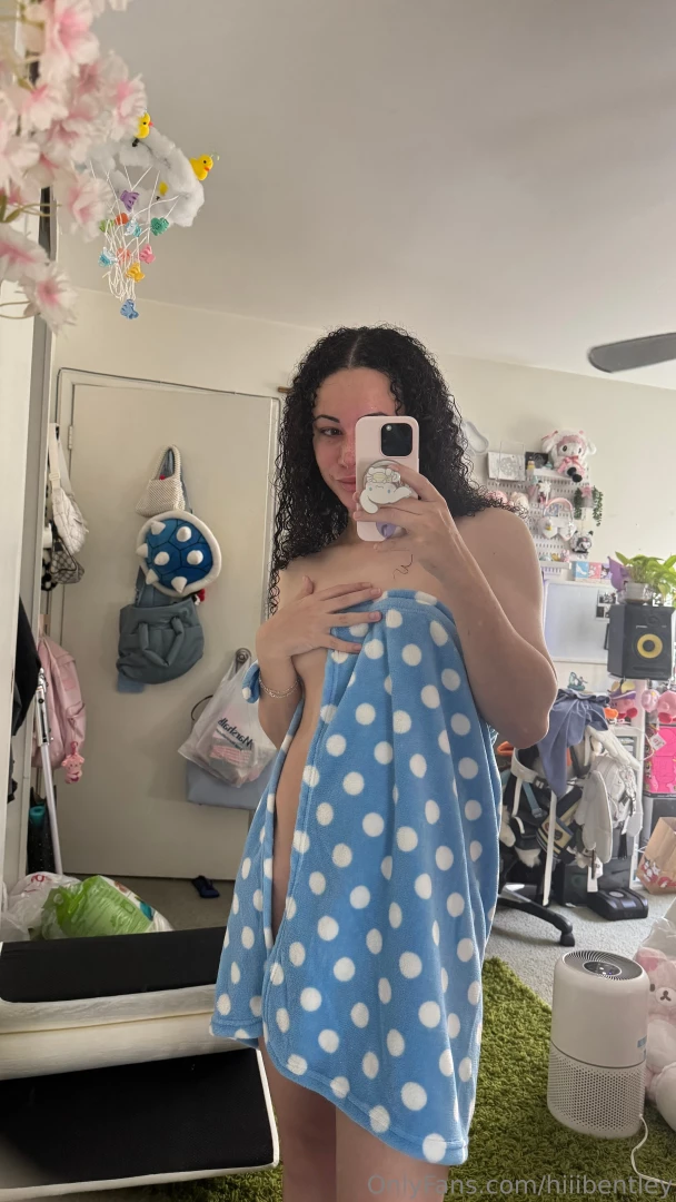 I m naked under this towel who wants to see more 