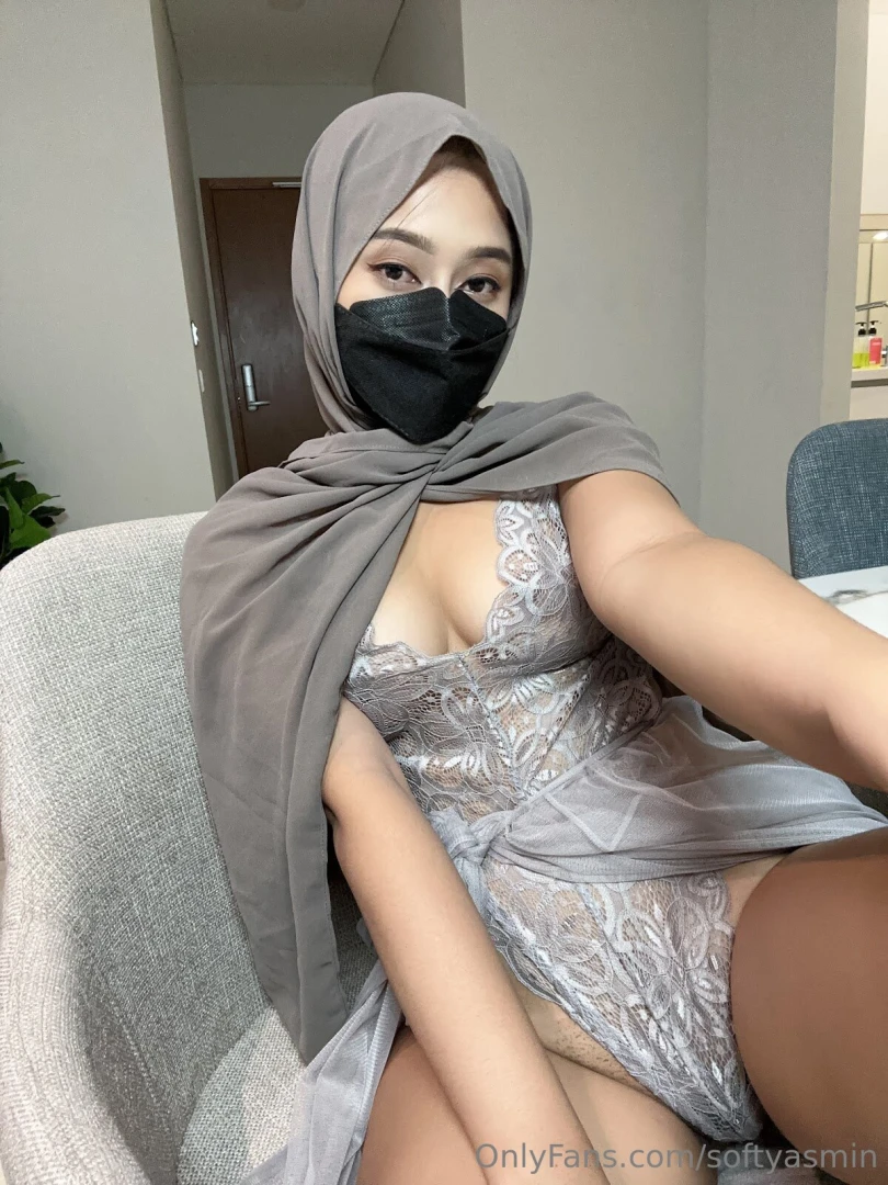 Would you interview me if i m wearing this 