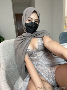 Would you interview me if i m wearing this