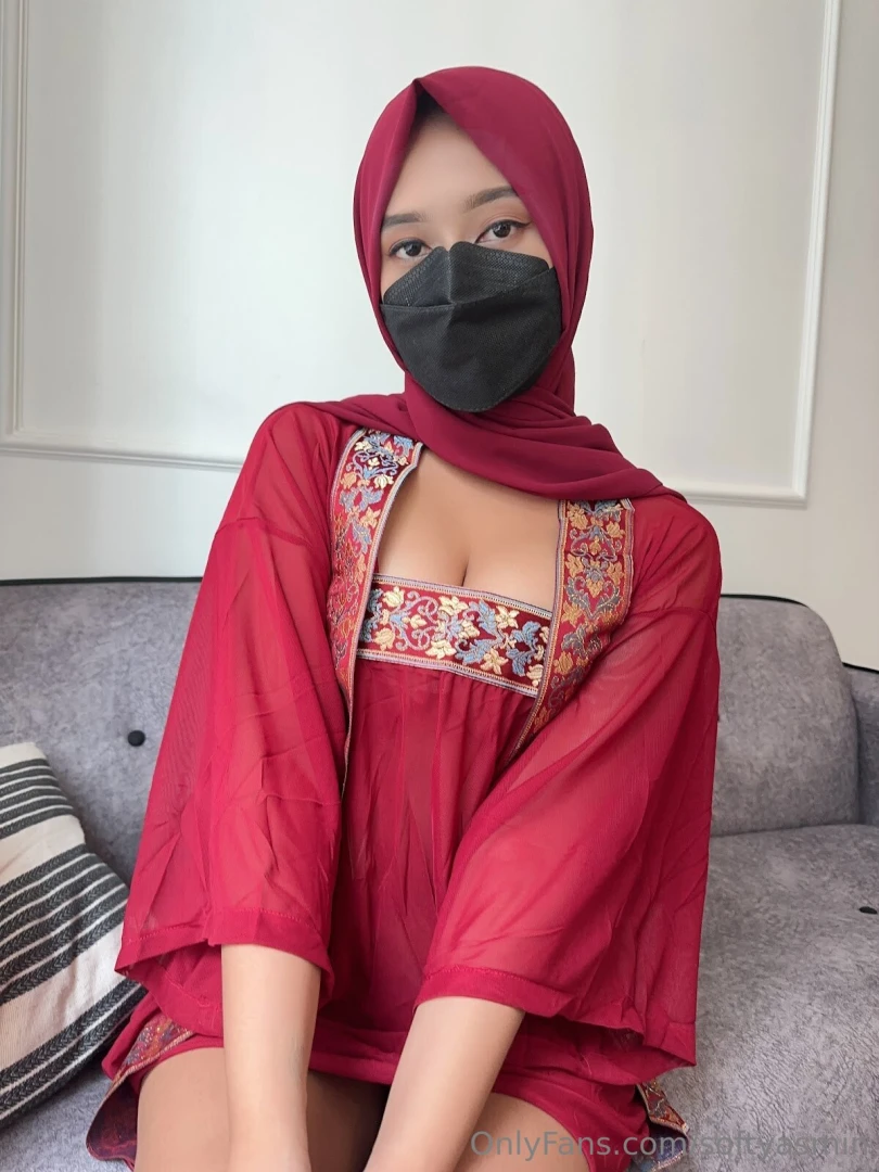 Do you think red suits me well 