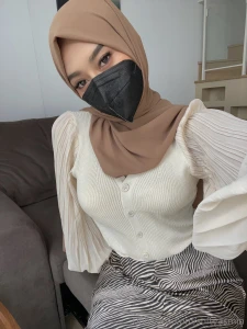 Staring contest you might lose