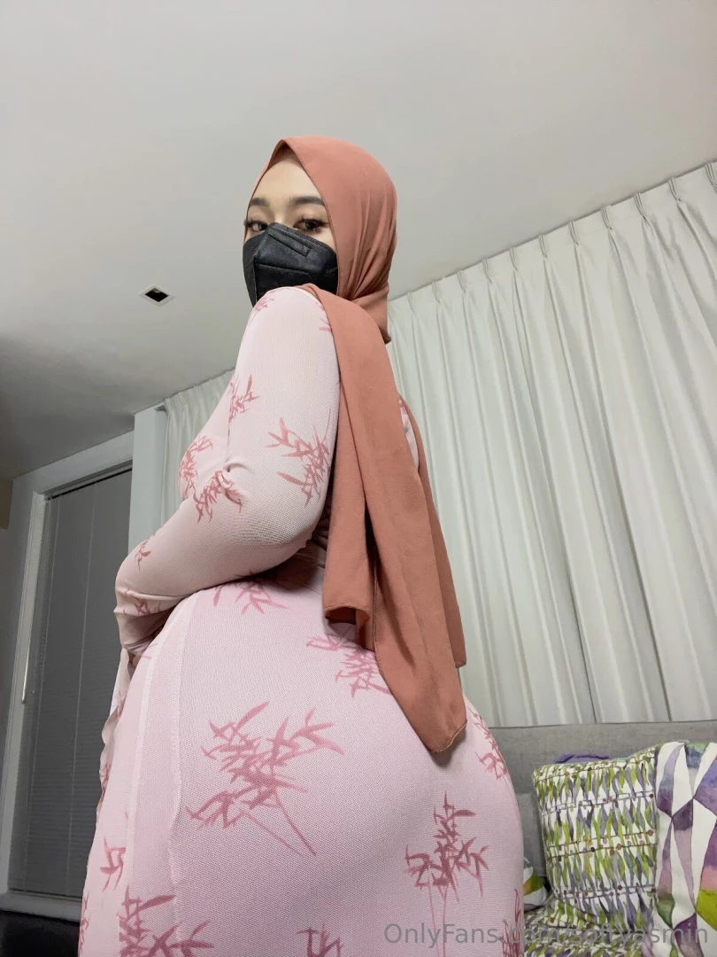 This ass is calling your name 