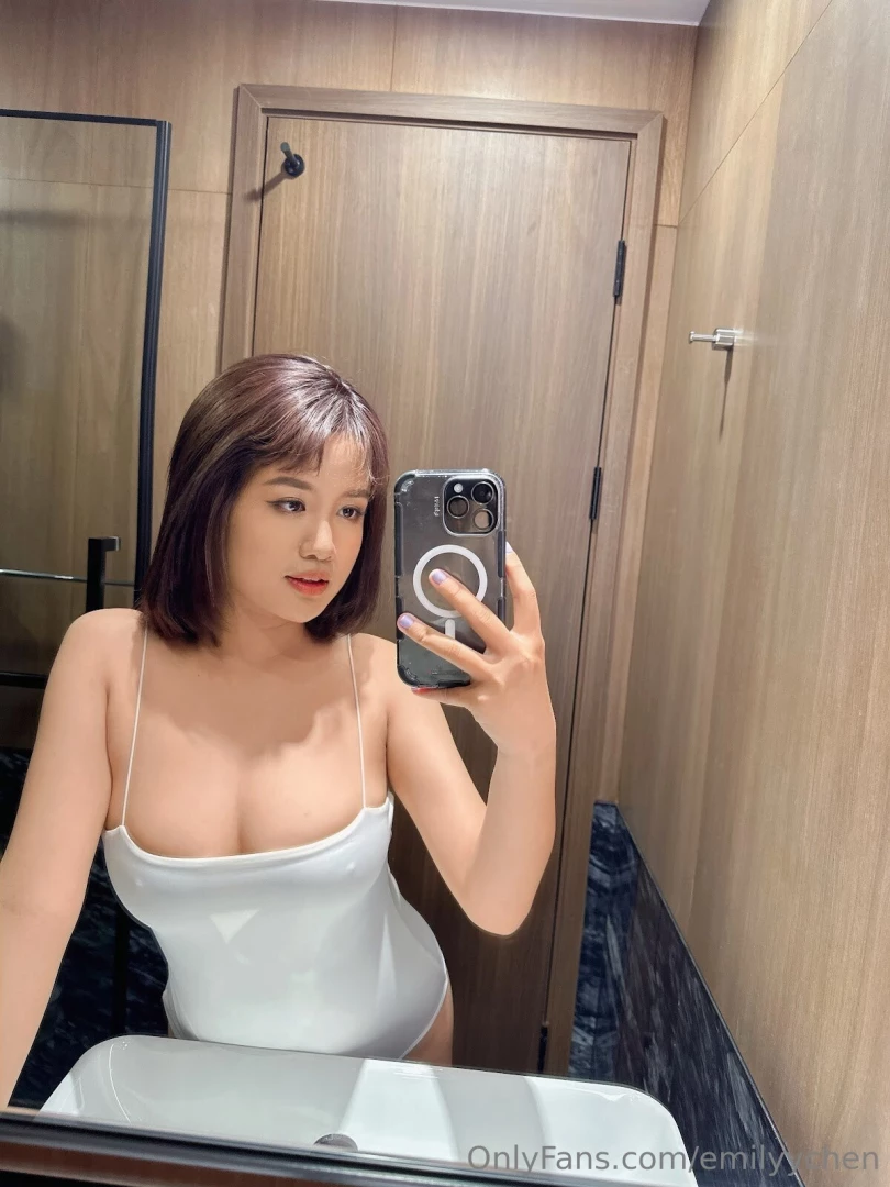 Doing my best to distract you how m i doing 