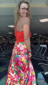 Want you sit by me on the plane no panties under this dress that makes