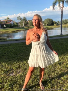 Hand bra wednesday i love the feel of sunshine on my skin hand bras