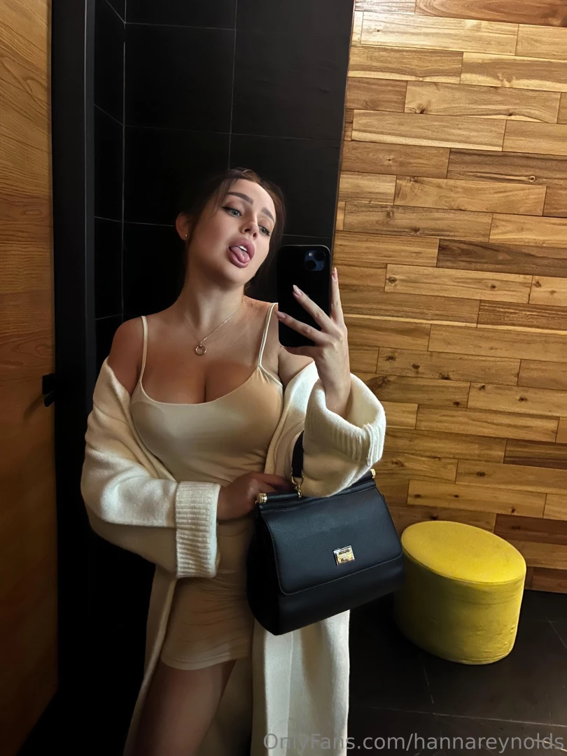 Around a week ago i was at a restaurant with my friend and something 