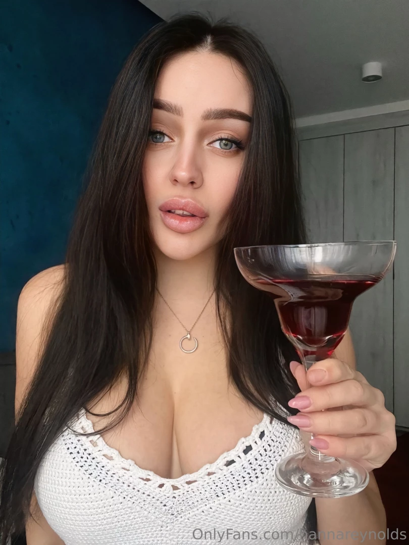 Which cocktail do you think is perfect for a first date whiskey sour 