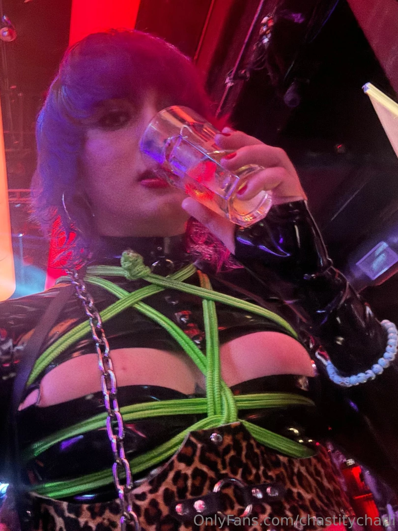 Had so much fun at my first kink event in my new home saw one of my part 5 