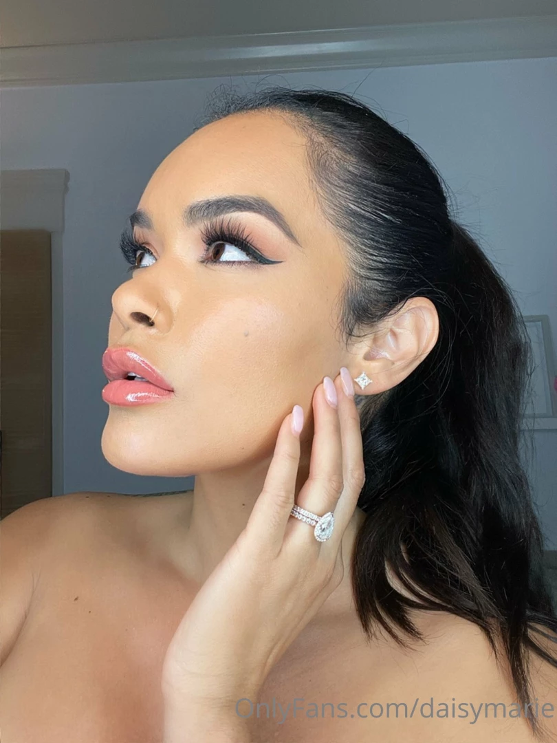 Like if u think i got that face card baby 