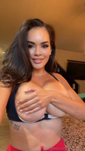 Like if u would love to use ur hands as my bra