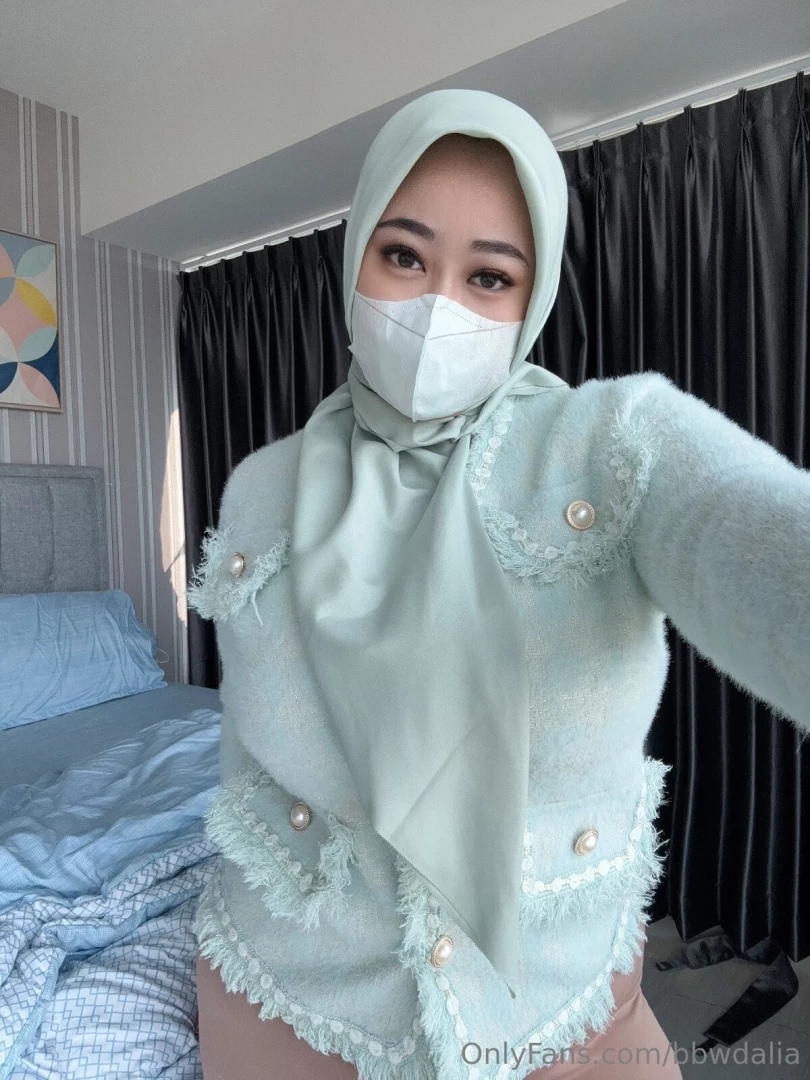 The curtains are closed for a reason 