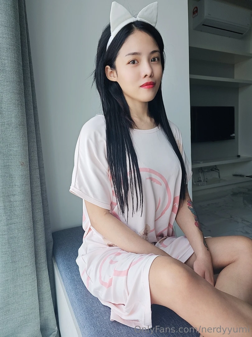 Can i be your cute little problem 