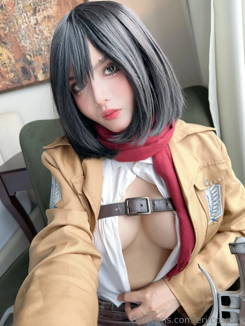 Am i your waifu or your weakness 