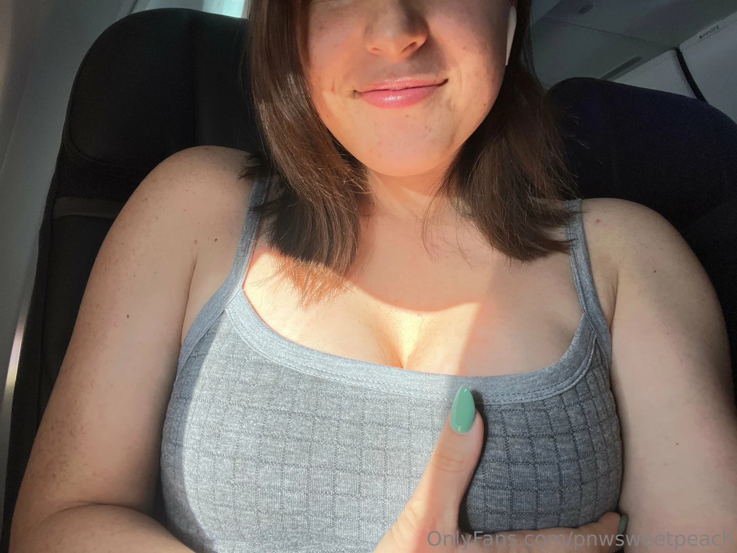 Posting from 20 000 feet in the air we are almost to california and part 1 