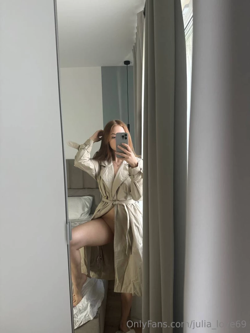 Is it the robe the pose or the mood that caught your attention 
