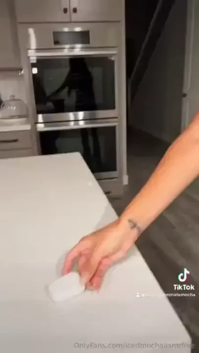 Which gift would you prefer 