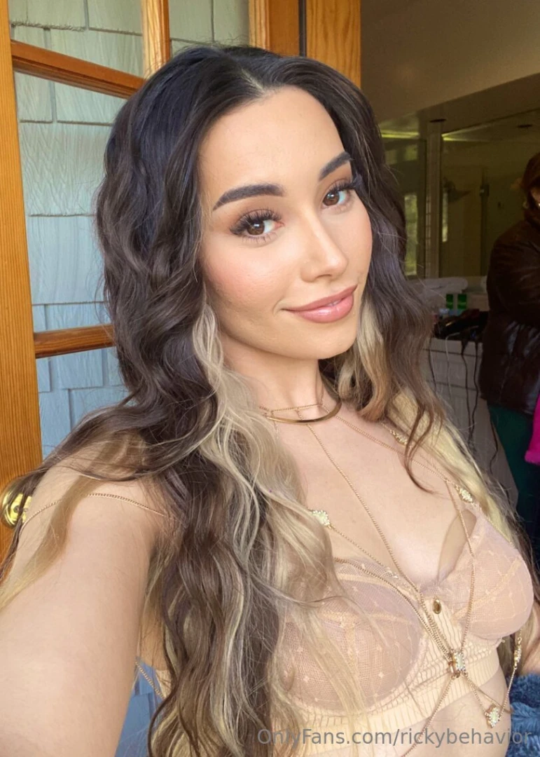 You look like your cock is huge is what this chick i met on an app 