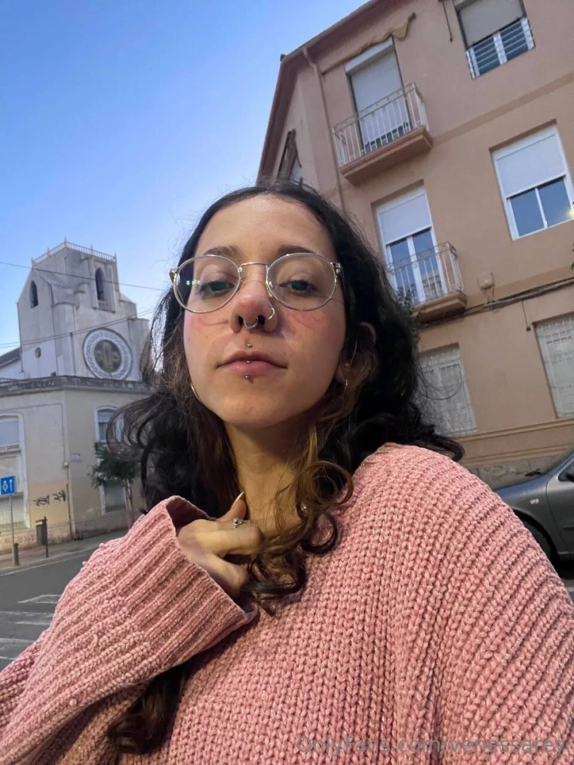 Absolutely loving these evening strolls the sunset vibes are perfect 