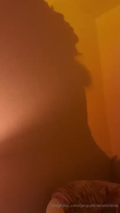 Comment if this made you horny i wanna see somethin 