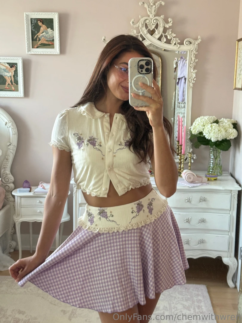 Too cute to be productive but here i am anyways 