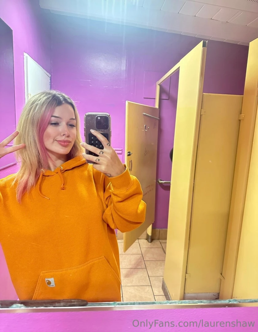 Full on penetration with my roomate lol his dick is so big omg i m part 2 