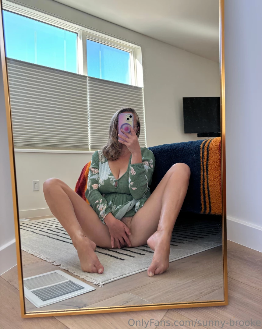 Headed out to grab some drinks with the girls but first had to take 