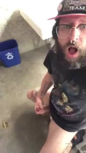 Boss makes a dollar i make a dime that s why i jerk off on company