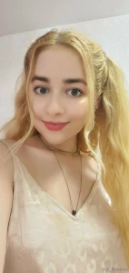 Hi my sweet fans i know i have disappeared and you miss me i just