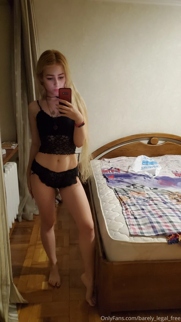 Just a simple selfie for my kittens btw i am extrely horny right now 