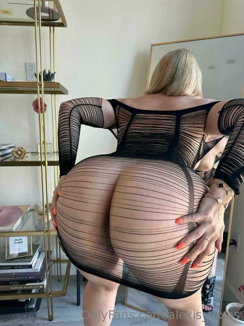 I have a big special surprise for you dm me im ready to give you the 