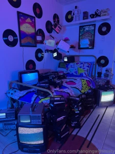 Working on my upcoming oftv episodes any guesses