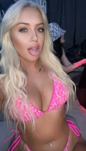 6 minutes of me taking the biggest cock in my mouth