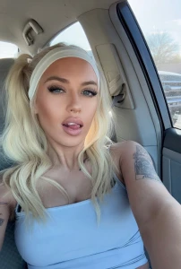 I m so naughty here s my sluttiest nudes