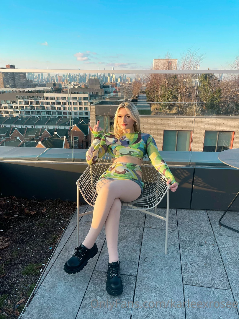 Baddest bitch you know text me part 3 