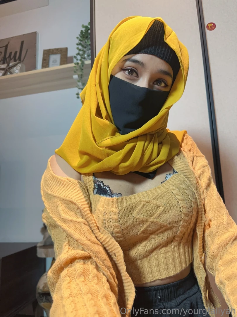 Do you love how yellow makes me shine 