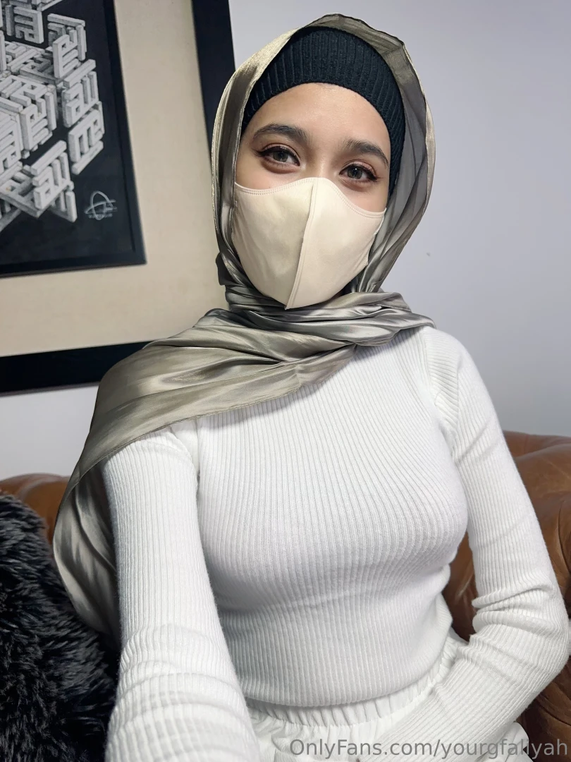 Am i too relaxed to be this tempting 