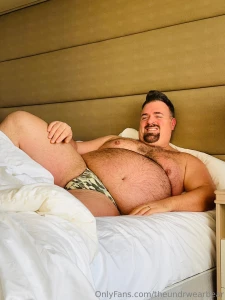 I guess i better get outta bed here and get showered up to start the