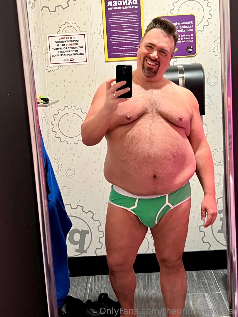 Green and tan ned are a good combo right 