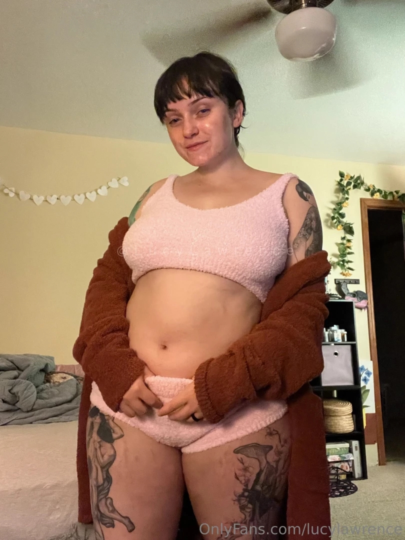 Feeling insecure again wishing i could lose weight but exclusively 