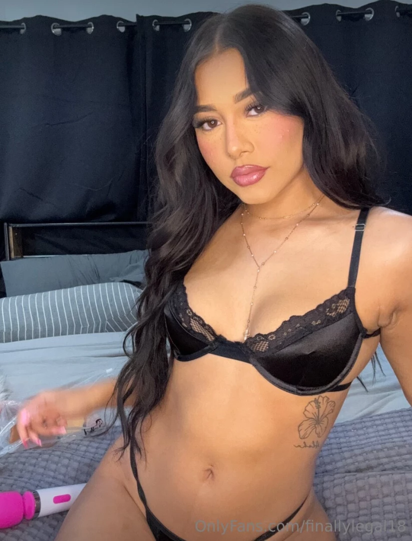 She literally just started and is a rookie to only fans and ready to part 60 