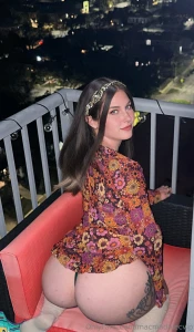 Im a slut for showing off