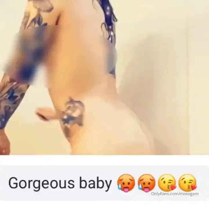 Smile and simp for swinging-sudsing-showering me all for an easy three 