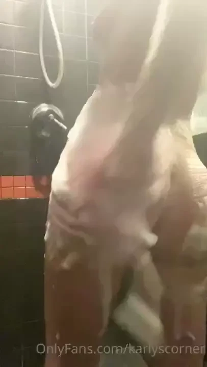 I m realllly wet 