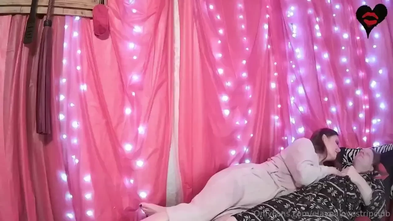 Here s this weeks censored video 10 5 minute b g video i wake up horny 