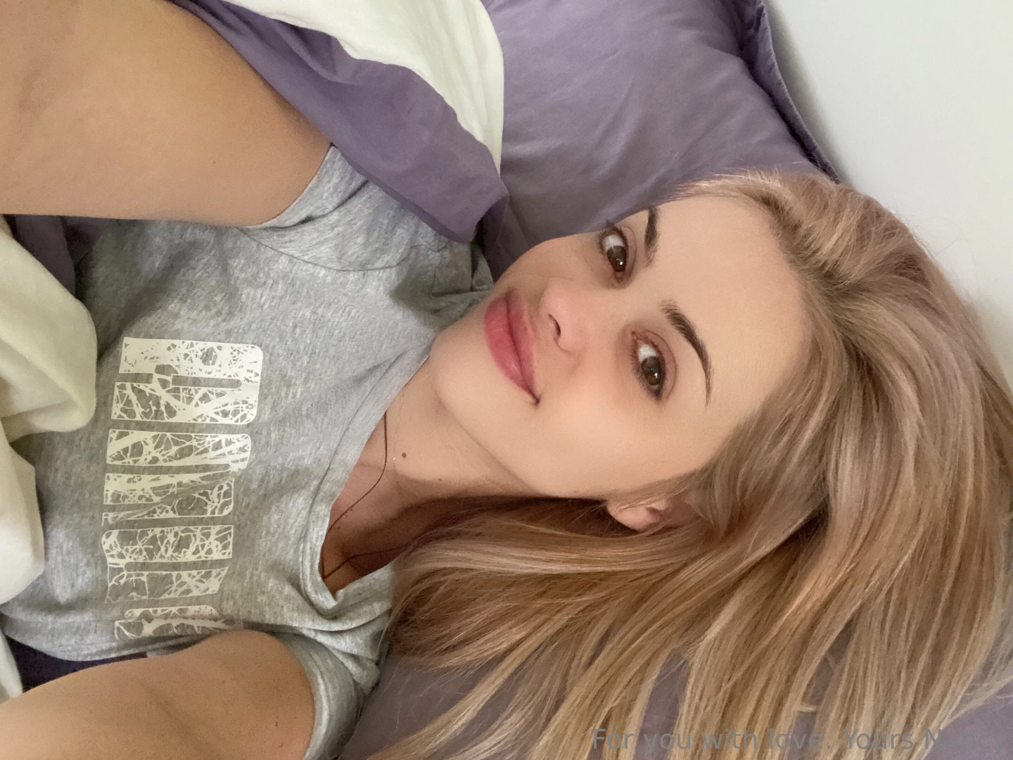 Why i can t just stay in bed with you all monday 