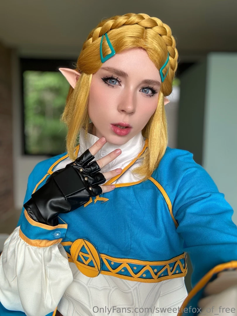 Zelda and her cheeky ways are calling us back to hyrule join my vip 