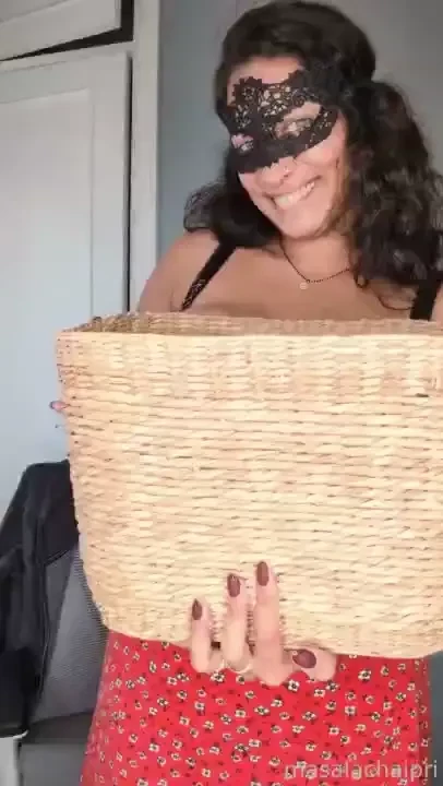Peek- a- boo i m masalachaipri indian milf mommy bra bigtits bigboobs 