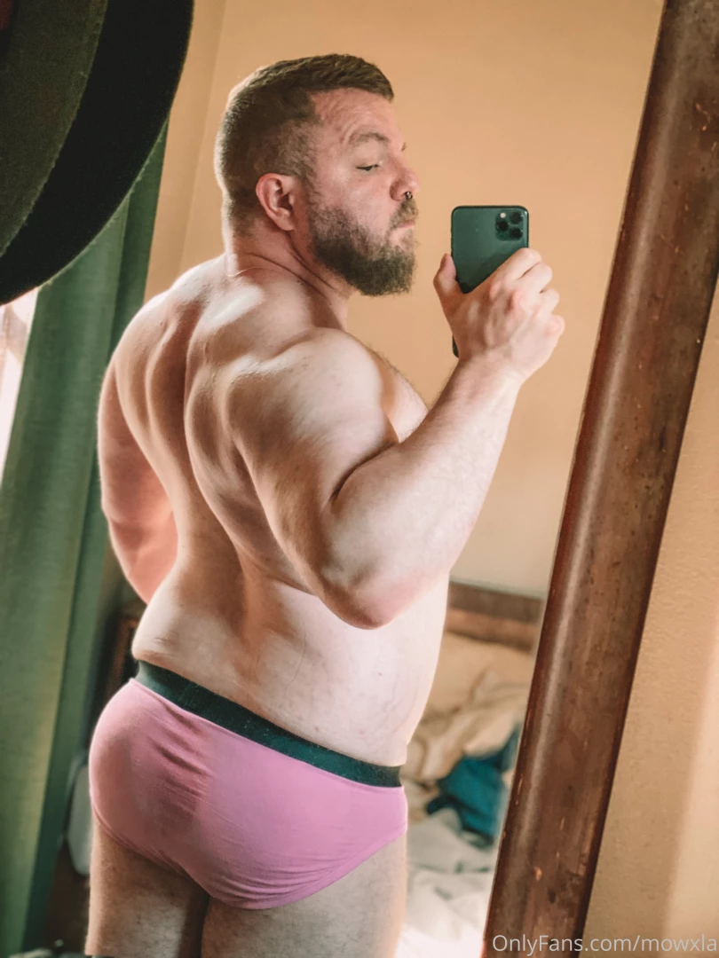 Who wants these sweaty pink briefs 