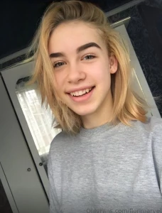 Free subscription this babe ultramarinbaby of 19 years loves sexting part 72